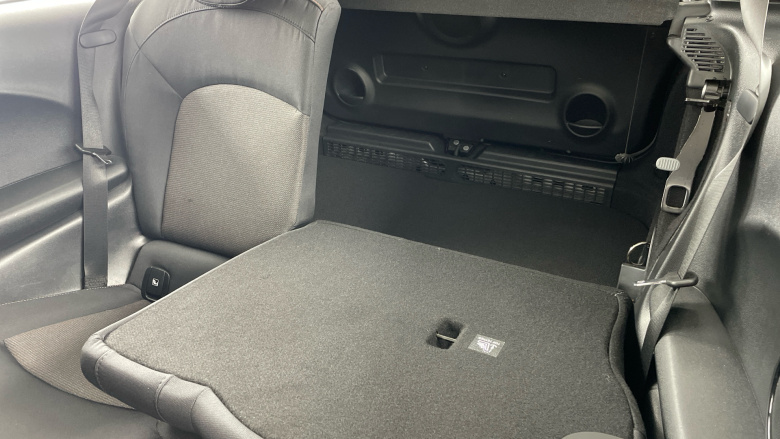 MINI Hatchback 1.5 Cooper Classic 3dr Auto Petrol Hatchback